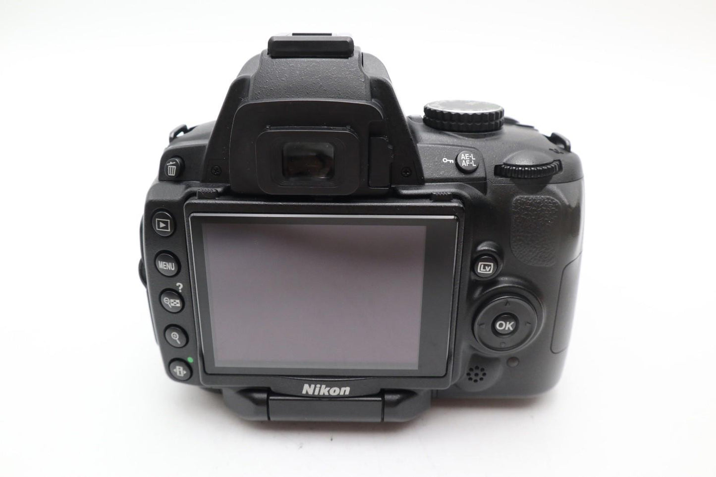 Nikon D5000 DSLR Camera 12.3MP Kit with 18-55mm Shutter Count 10063, REFURBISHED
