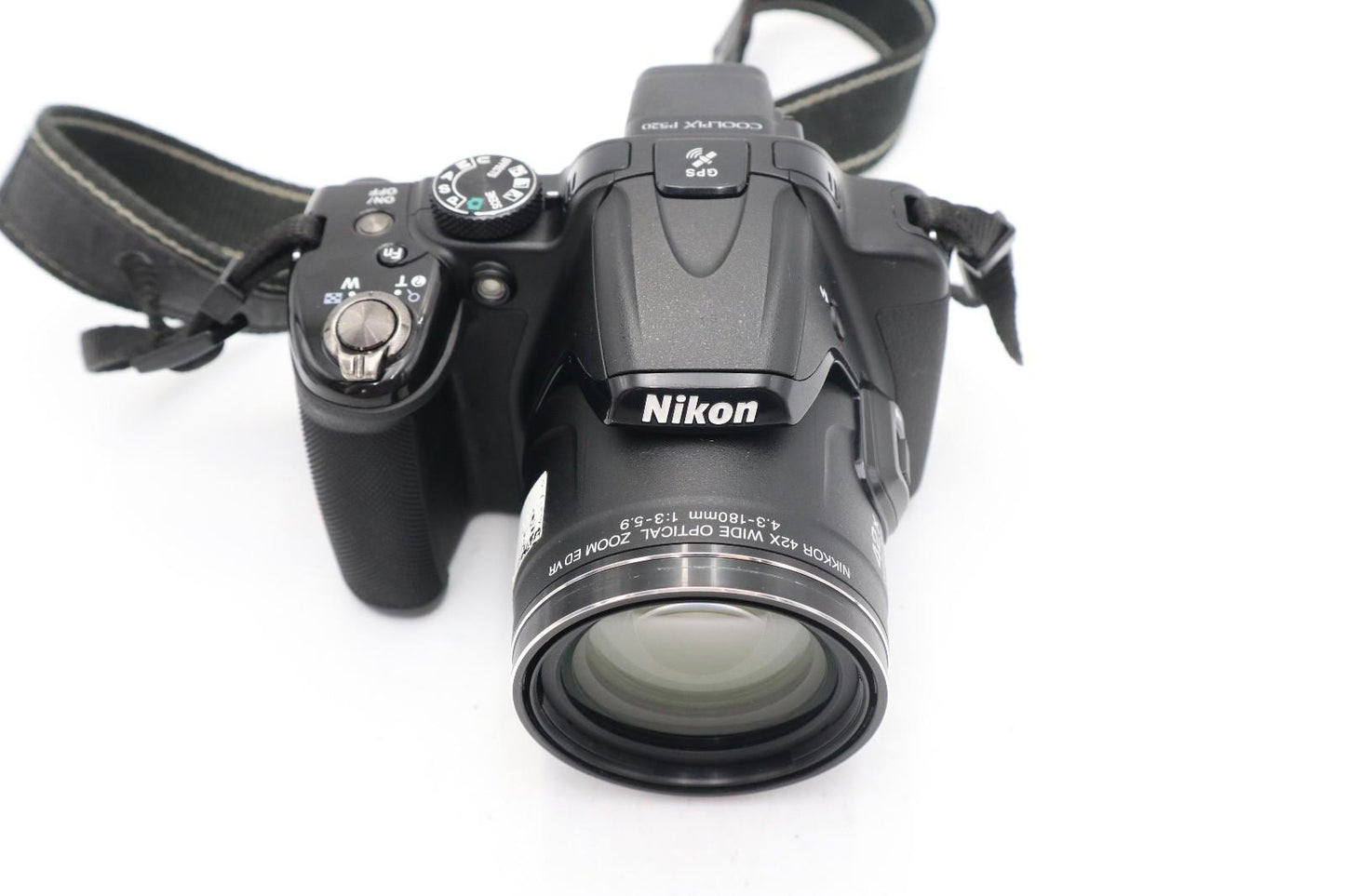 Nikon P520 Bridge Camera 18.1MP, 42x Optical Zoom, Good Condition