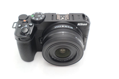 Nikon Z30 Mirrorless Camera 20.9MP with 16-50mm NIKKOR Z DX Shutter Count 212