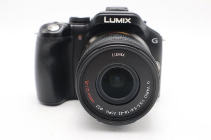 Panasonic G5 Mirrorless Camera 16MP with 14-42mm, Shutter Count 3947, V.G. Cond.