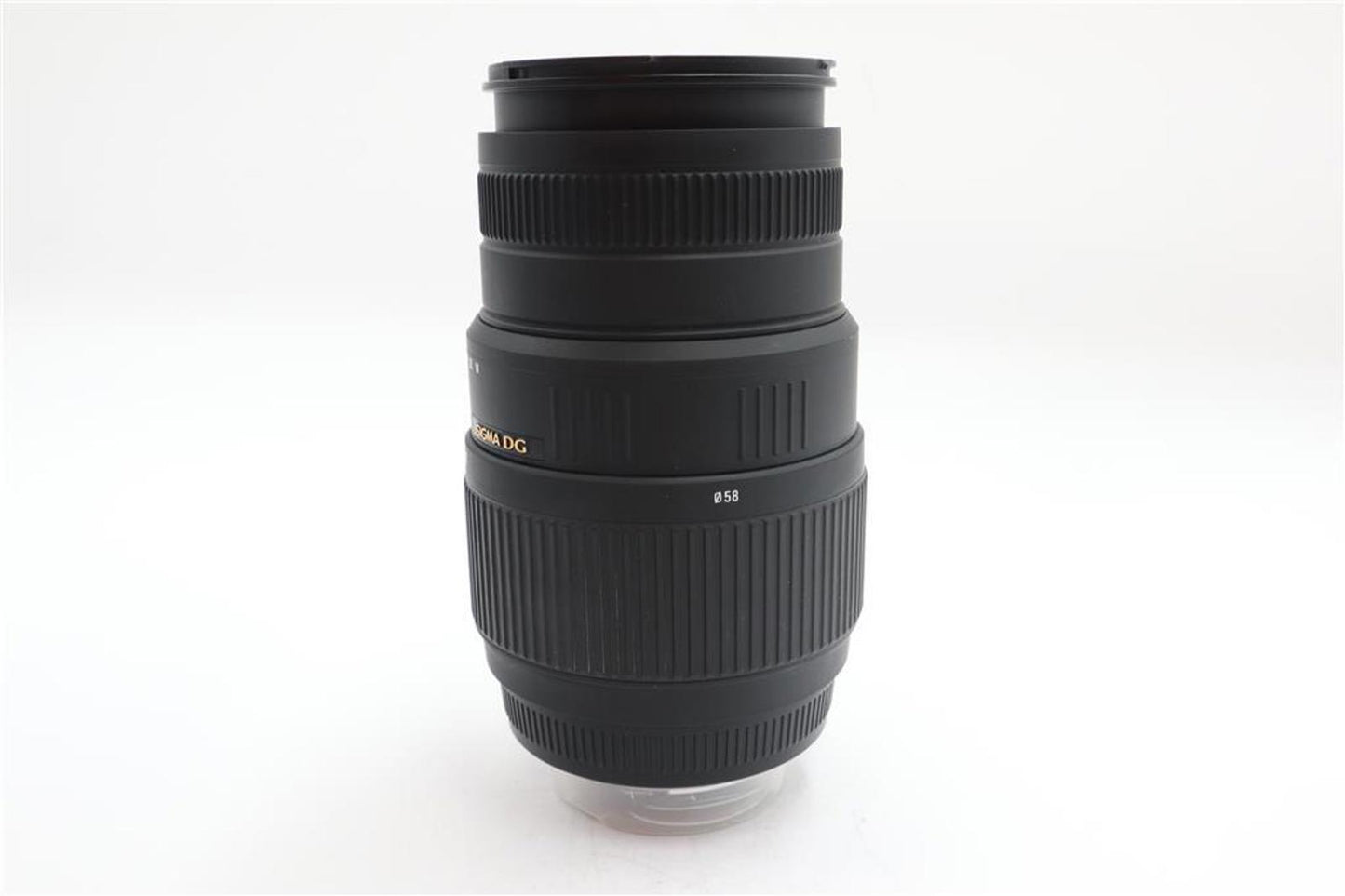 Sigma 70-300mm Telephoto Lens f/4-5.6 DG Zoom Macro for Sony, Fair Condition