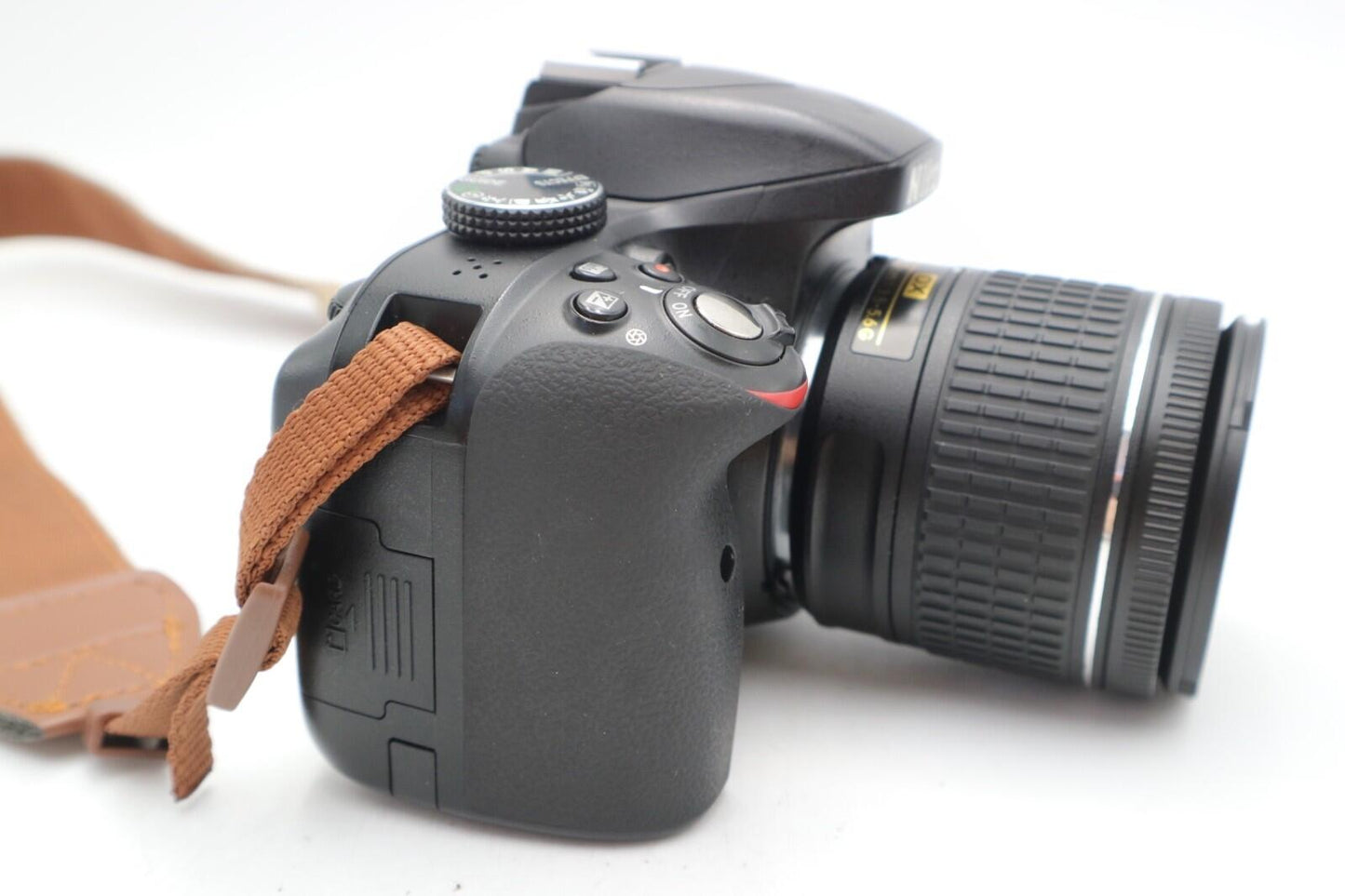 Nikon D3300 DSLR Camera 24.2MP with 18-55mm 1 Year Warranty, Very Good Condition