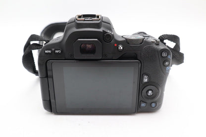 Canon 200D Camera DSLR 24.2MP Kit with 18-55mm, Shutter Count 12788, REFURBISHED