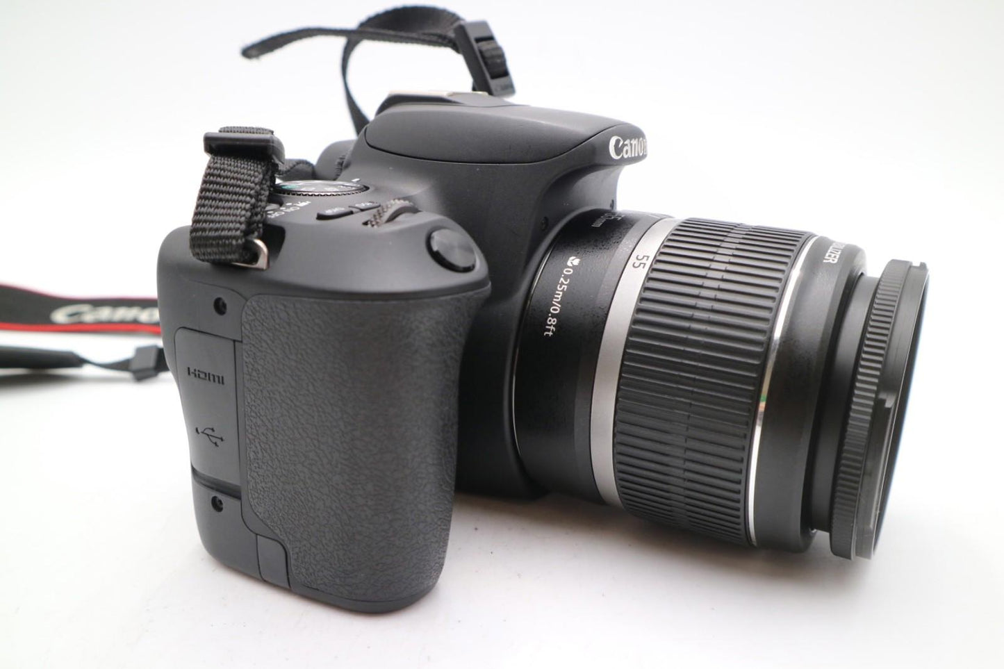 Canon 200D Camera DSLR 24.2MP Kit with 18-55mm Shutter Count 9374 G. REFURBISHED