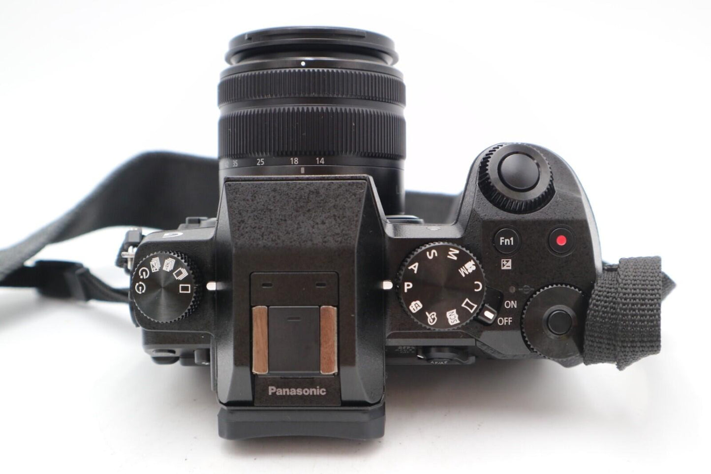 Panasonic G7 Mirrorless Camera 16MP with 14-42mm, Shutter Count 3370 REFURBISHED