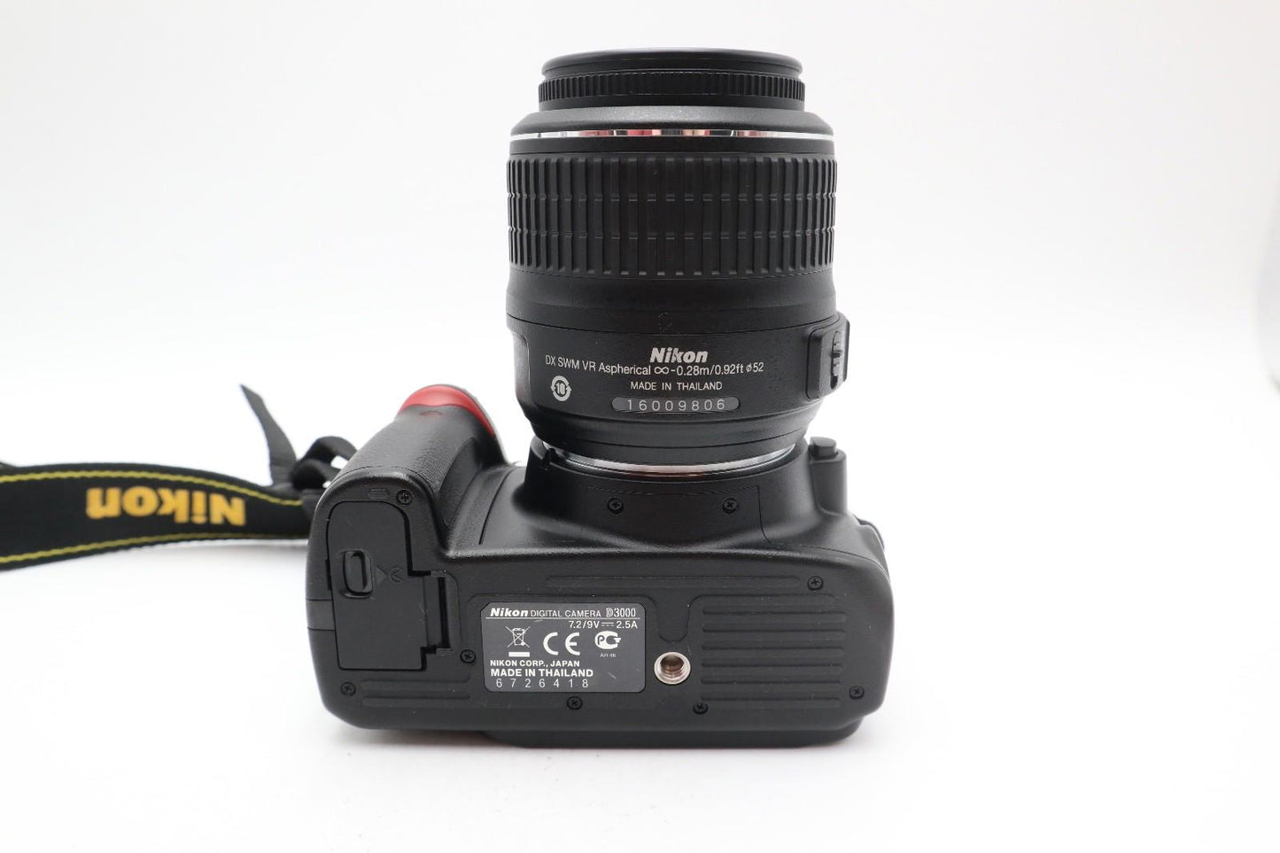 Nikon D3000 DSLR Camera 10.2MP with 18-55mm, Shutter Count 11692, Good Condition