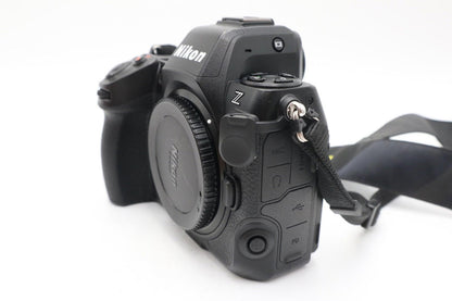 Nikon Z8 Mirrorless Camera 45.7MP Body Only, Shutter Count 5540 V.G. REFURBISHED