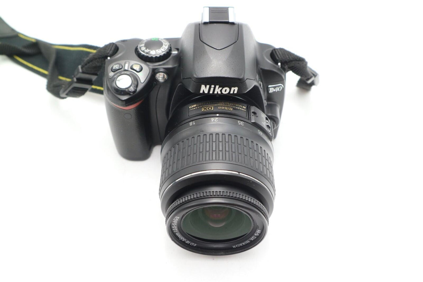 Nikon D40 Camera 6.1MP DSLR with 18-55mm, Shutter Count 14966, Good Condition