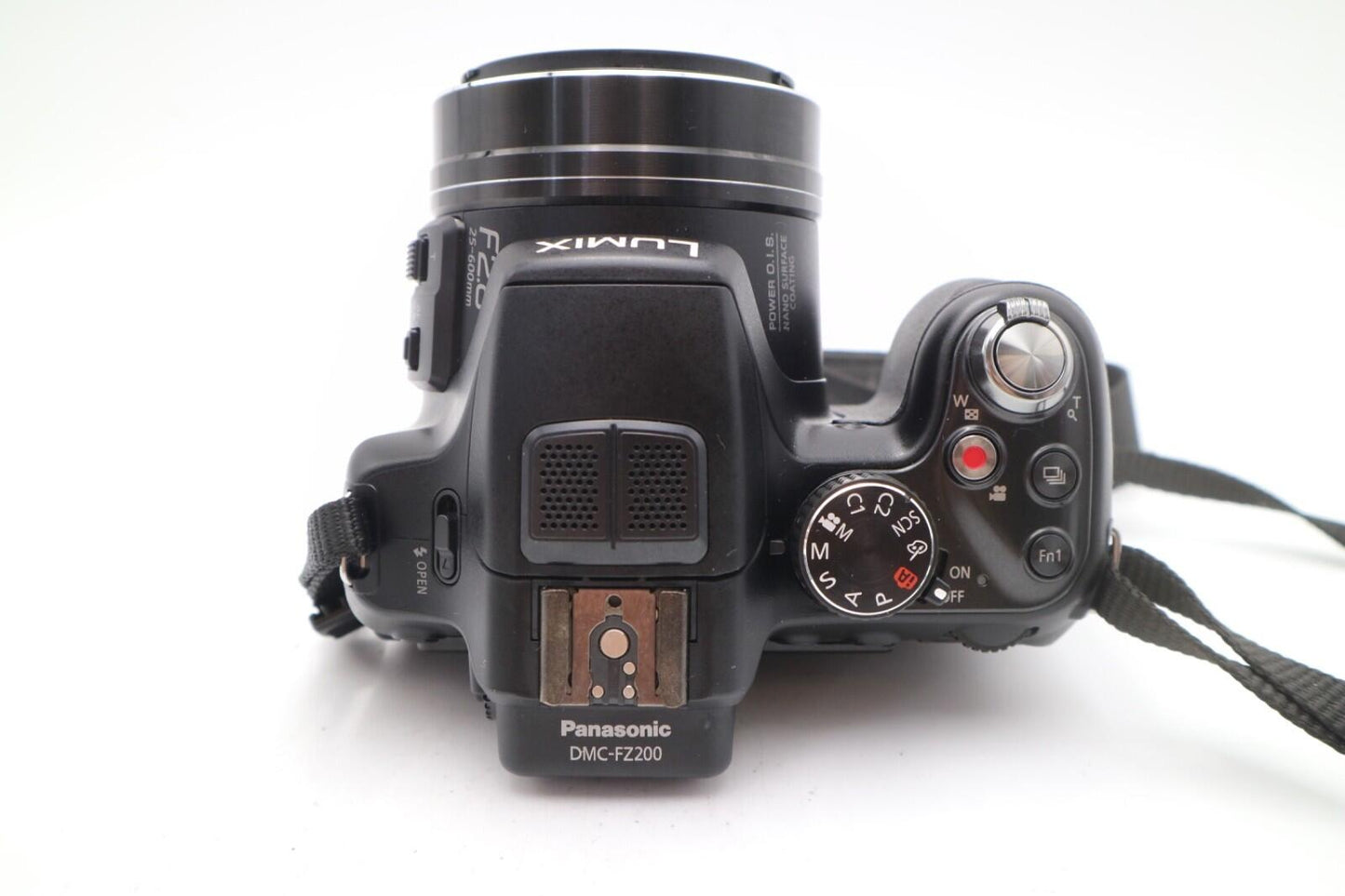 Panasonic LUMIX DMC-FZ200 Camera 12.1 MP, 24x Zoom, Good Condition