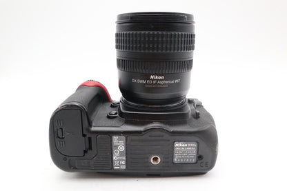 Nikon D300S DSLR Camera 12.3MP with 18-70mm Lens, Shutter Count 29%, Good Cond.