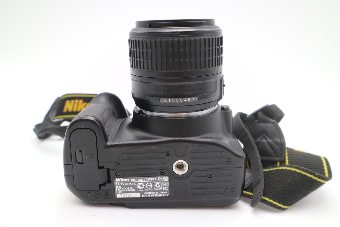 Nikon D3200 DSLR Camera 24.2MP with 18-55mm, Shutter Count 15122, Good Condition