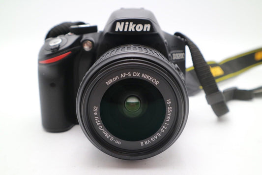 Nikon D3200 DSLR Camera 24.2MP with 18-55mm, Shutter Count 1465 Good REFURBISHED