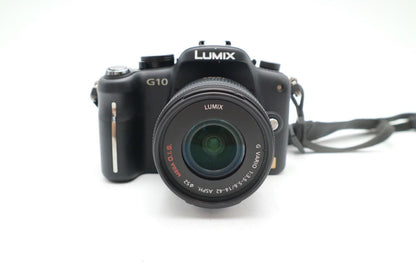 Panasonic G10 Mirrorless Camera 12.1MP with 14-42mm, Shutter Count 3983 G. Cond.
