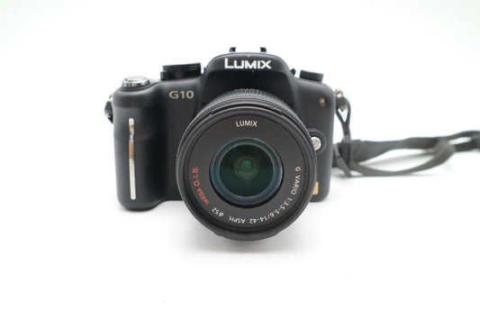Panasonic G10 Mirrorless Camera 12.1MP with 14-42mm, Shutter Count 3983 G. Cond.
