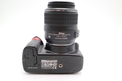 Nikon D40 Camera 6.1MP DSLR with 18-55mm, Shutter Count 12316, Good Condition