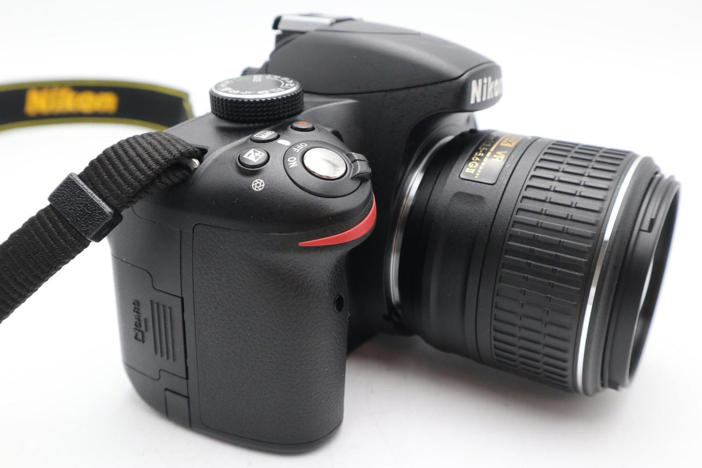 Nikon D3200 DSLR Camera 24.2MP with 18-55mm, Shutter Count 2456 V.G. REFURBISHED