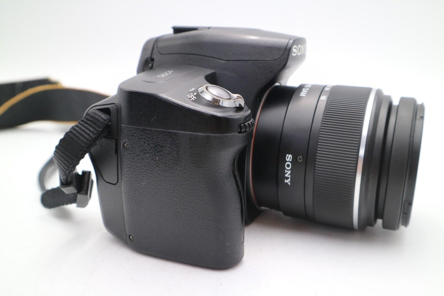 Sony Alpha A290 Camera DSLR 14.2MP with 18-55mm, Shutter Count 15422, Good Cond.