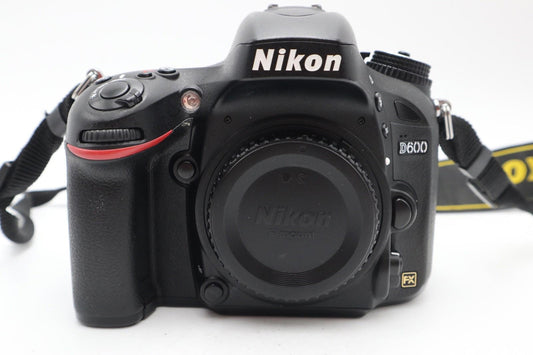 Nikon D600 DSLR Camera 24.3MP Full Frame FX Body Only, Shutter Count 31%