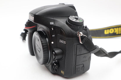 Nikon D600 DSLR Camera 24.3MP Full Frame FX Body Only, Shutter Count 31%