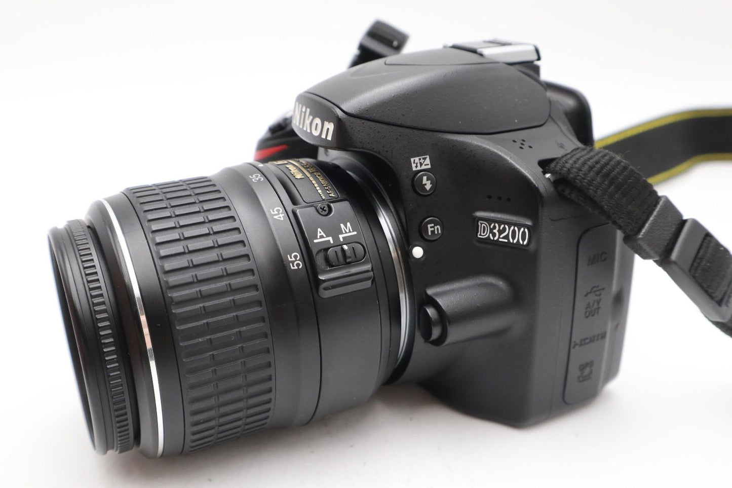 Nikon D3200 DSLR Camera 24.2MP with 18-55mm, Shutter Count 4785, V.G. Condition