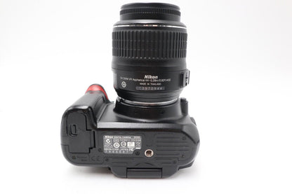 Nikon D5000 DSLR Camera 12.3MP Kit with 18-55mm, Shutter Count 13281, Good Cond.