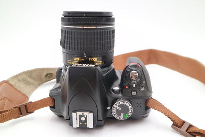Nikon D3300 DSLR Camera 24.2MP with 18-55mm 1 Year Warranty, Very Good Condition