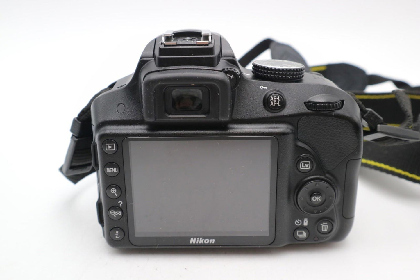 Nikon D3300 DSLR Camera 24.2MP with 18-55mm, Shutter Count 4379, Very Good Cond.