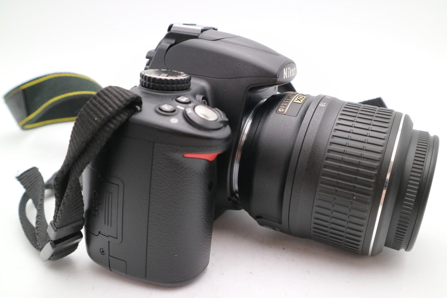 Nikon D5000 DSLR Camera 12.3MP Kit with 18-55mm Shutter Count 3449, Good Cond.