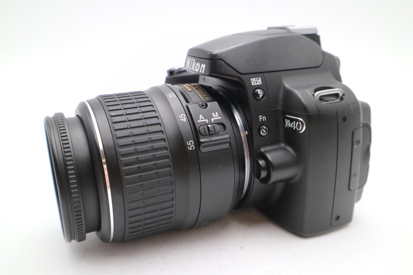 Nikon D40 Camera 6.1MP DSLR with 18-55mm, Shutter Count 8544, Good Condition