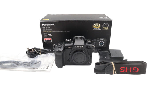 Panasonic DMC-GH5 Mirrorless Camera 20MP Body Only, Shutter 9015, VG REFURBISHED