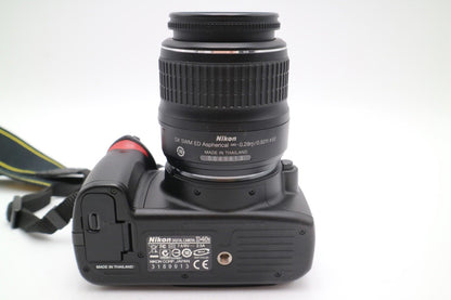 Nikon D40x Camera 10.2MP DSLR with 18-55mm, Shutter Count 2435, Good Condition