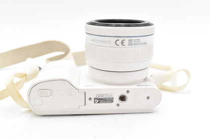 Samsung NX1000 Mirrorless Camera 20.3 MP with 20-50mm Lens, Good Condition