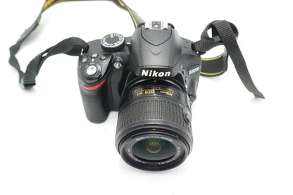 Nikon D3200 DSLR Camera 24.2MP with 18-55mm, Shutter Count 15122, Good Condition