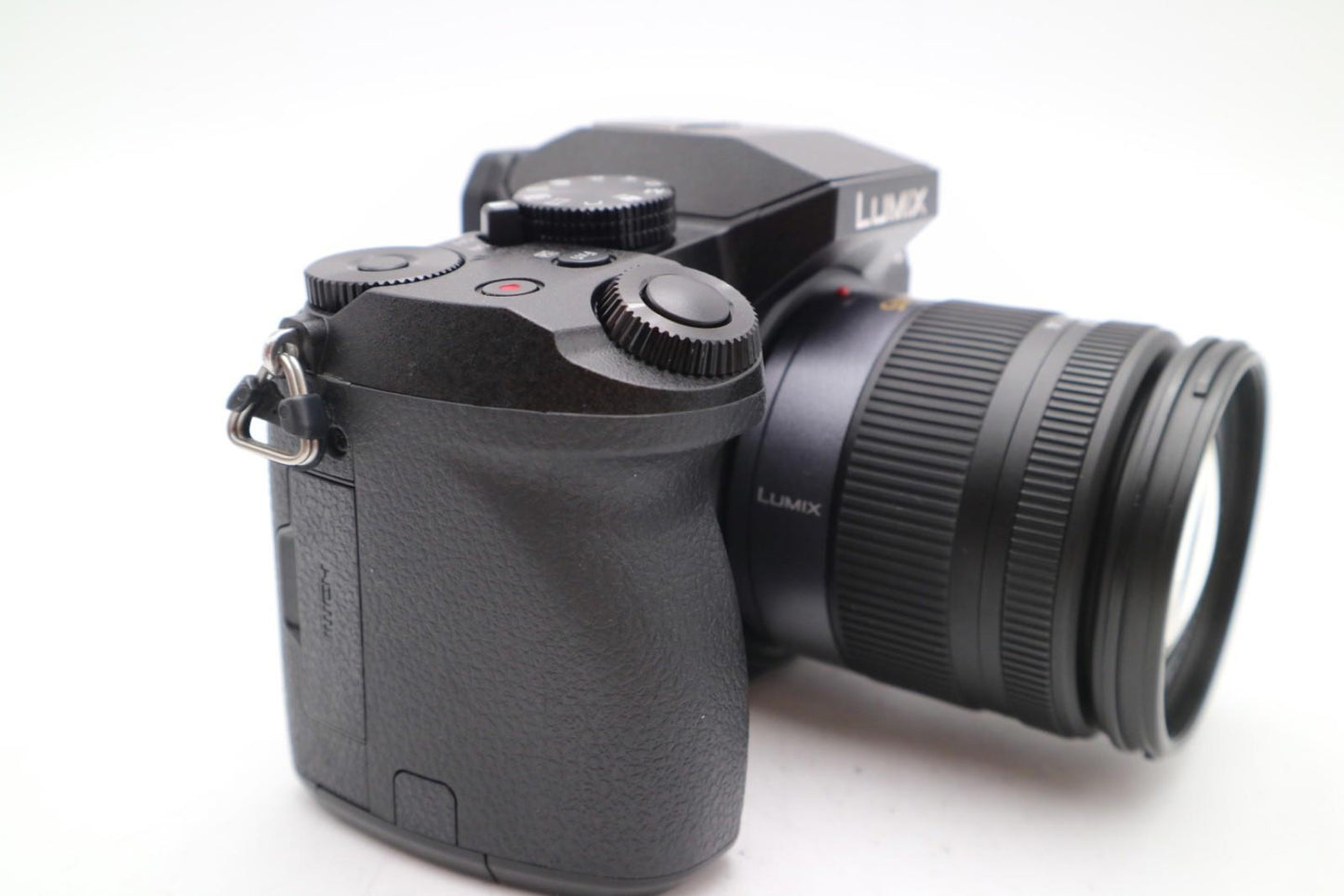 Panasonic G7 Mirrorless Camera 16MP with 14-45mm, Shutter Count 1264 REFURBISHED