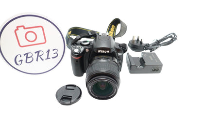 Nikon D40 Camera 6.1MP DSLR with 18-55mm, Shutter Count 20932, Good Condition
