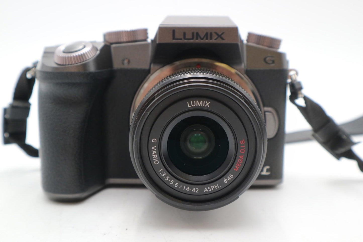 Panasonic G7 Mirrorless Camera 16MP with 14-42mm, Shutter Count 1678 REFURBISHED