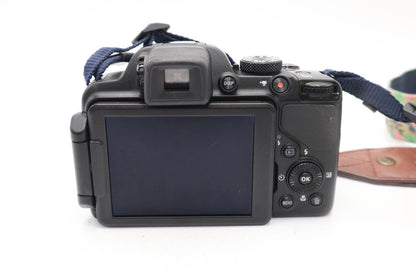 Nikon P520 Bridge Camera 18.1MP, 42x Optical Zoom, Very Good REFURBISHED